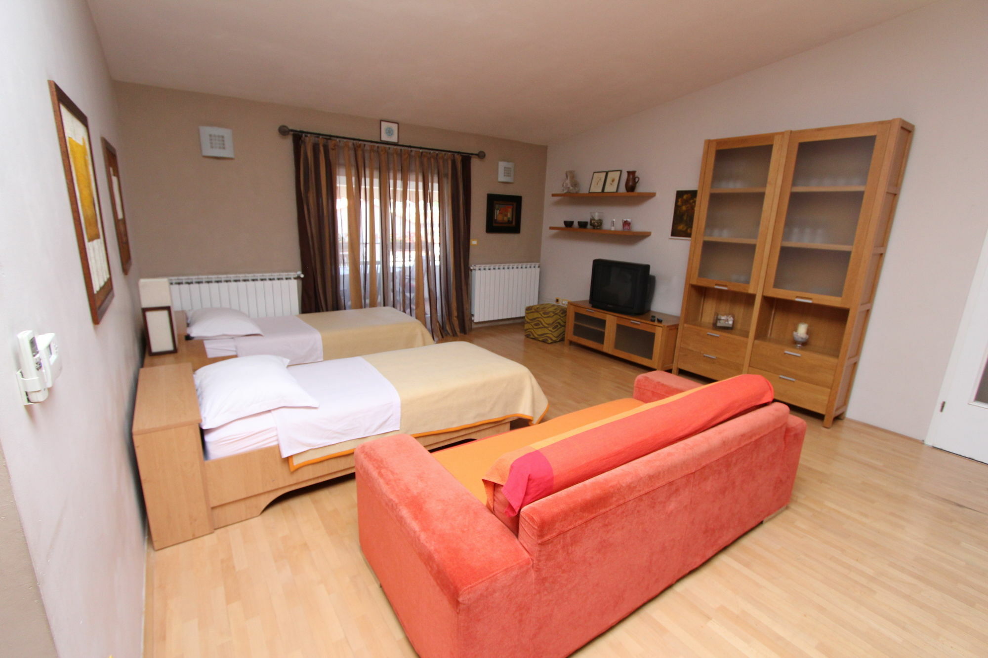 Apartman Apartmani Romano